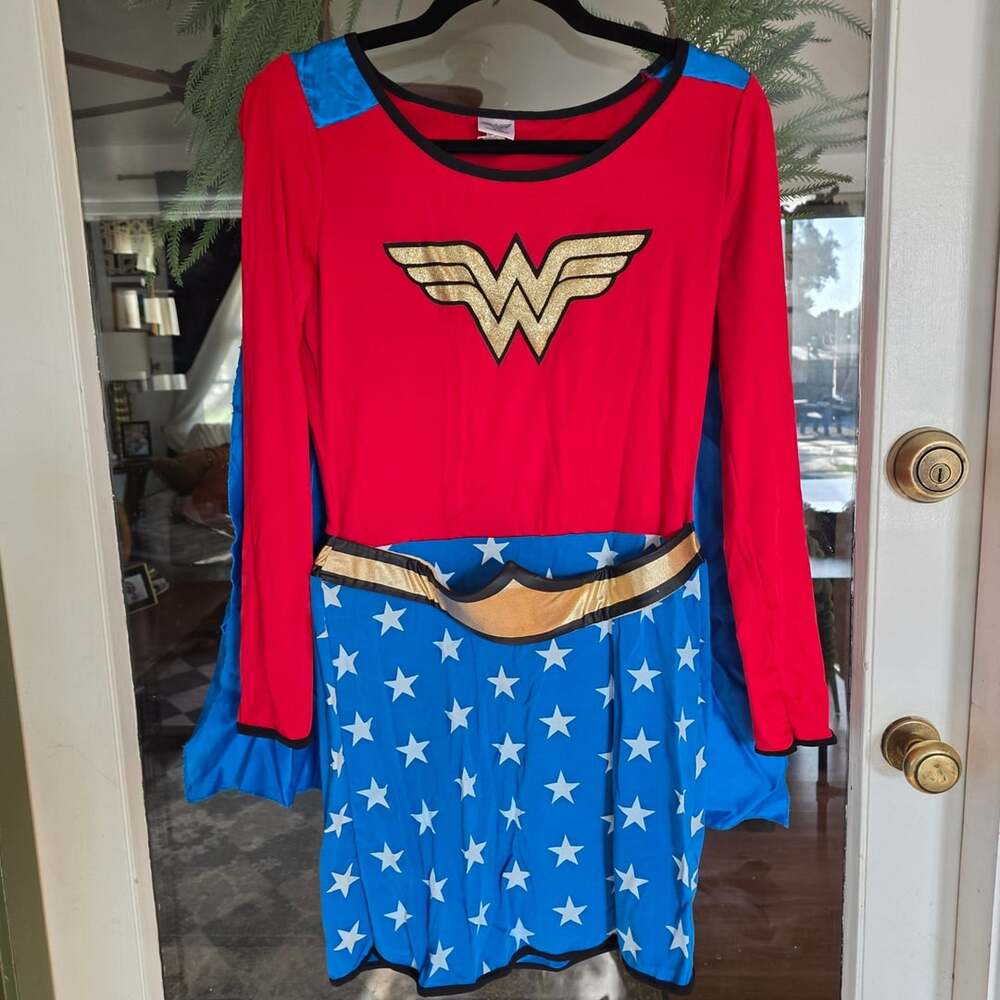 Wonder Woman Dress with Attached Belt & Cape Size S/M Costume